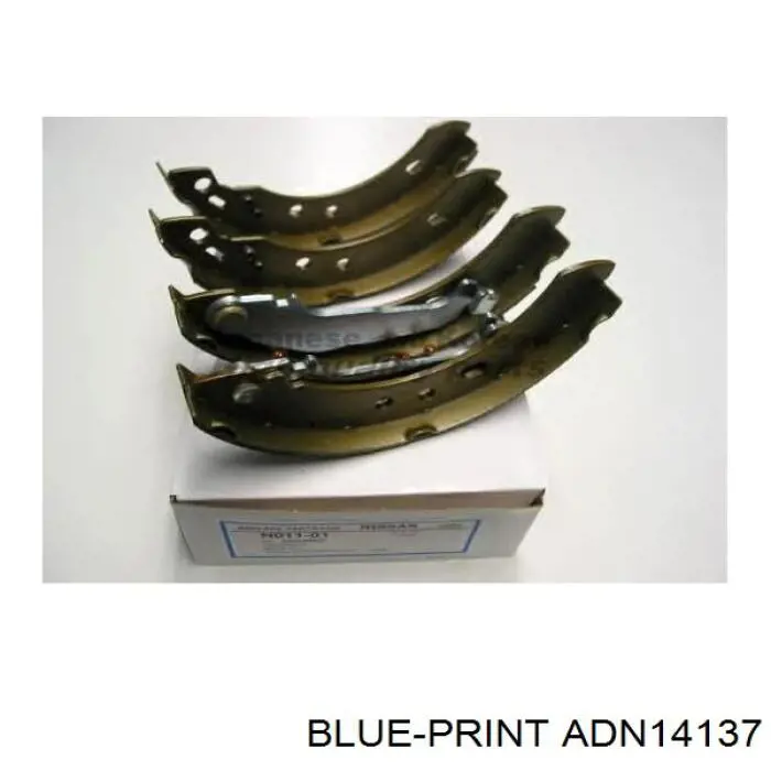 Колодки гальмові задні, барабанні ADN14137 Blue Print