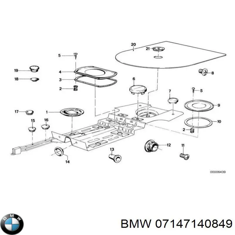 Заглушка днища кузова на BMW 5 (E34)