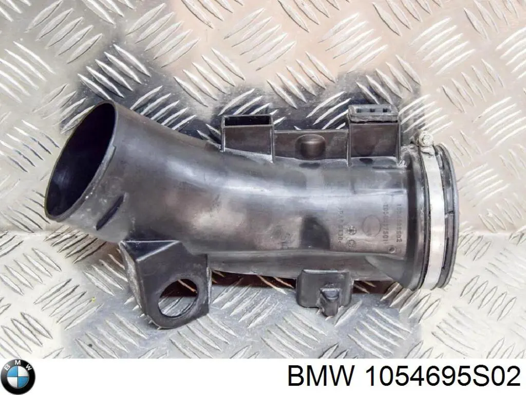 1054695S02 BMW 