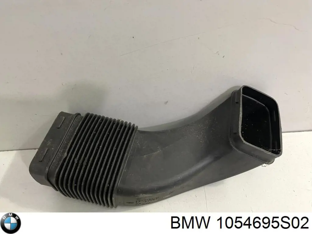 1054695S02 BMW 