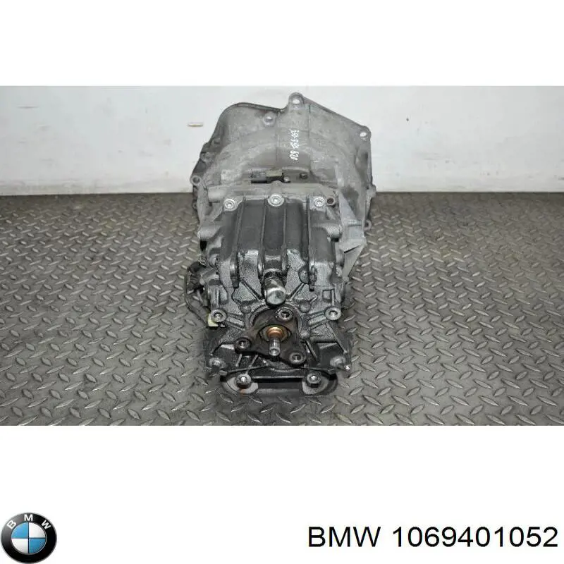 Коробка передач 1069401017 BMW