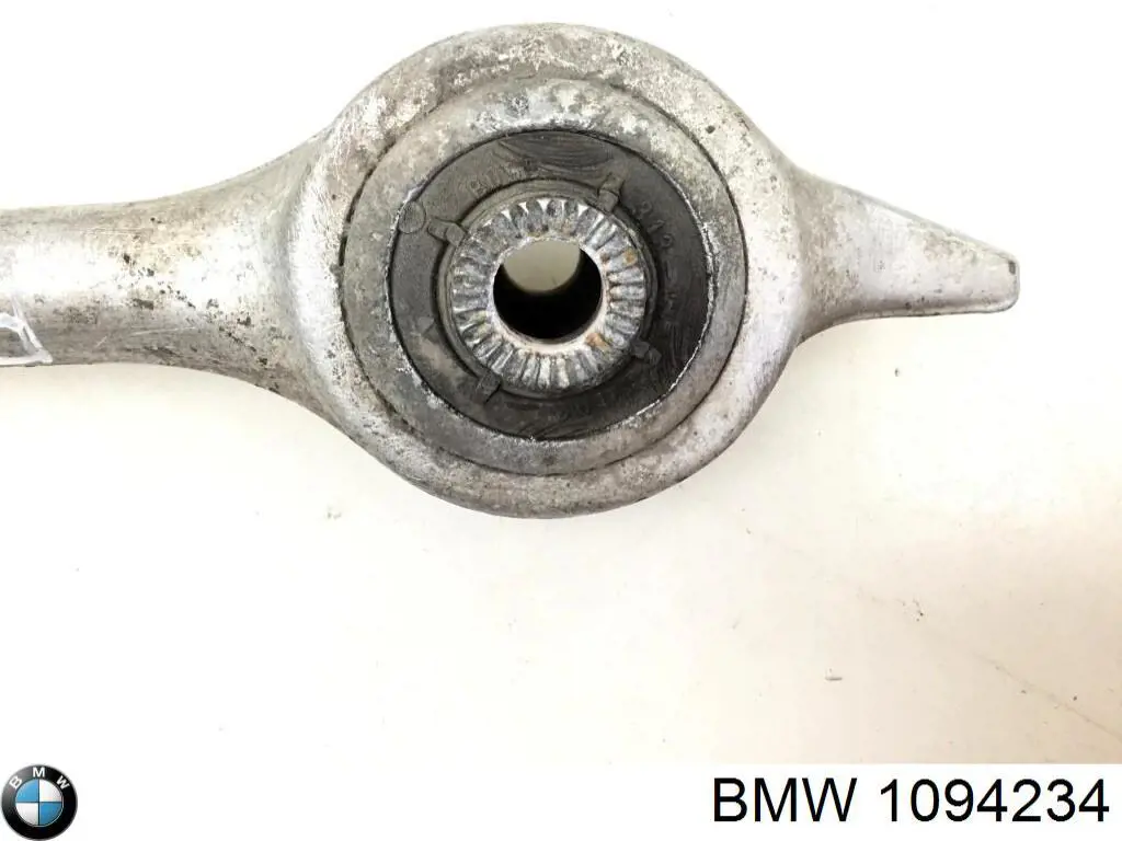 1094234 BMW Важіль передньої підвіски нижній, правий