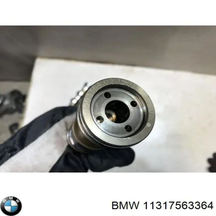 11317563364 BMW Розподільний вал двигуна випускний