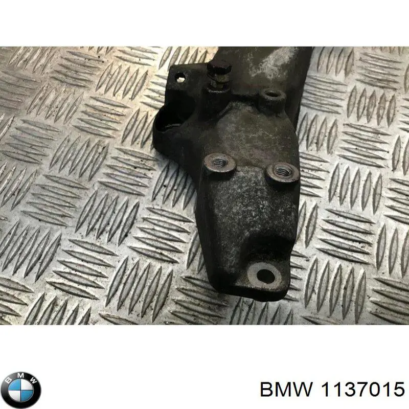 Купити 1137015 BMW 