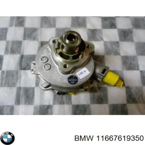Насос вакуумний BMW 7575325