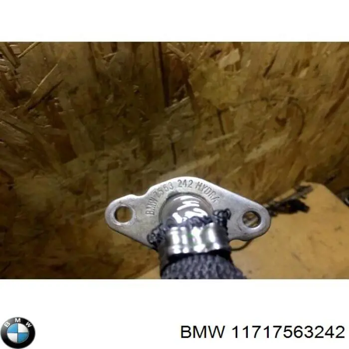 Купити 11717563242 BMW Патрубок системи рециркуляції ОГ EGR