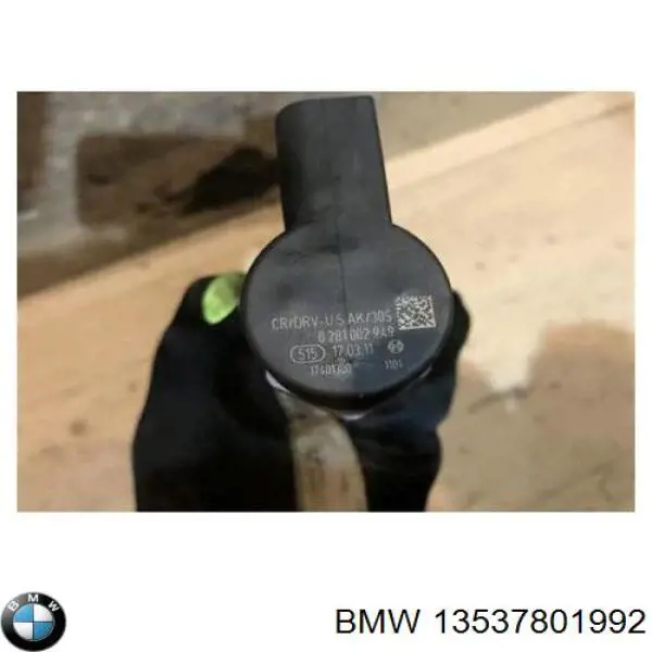 Купити 13537801992 BMW Регулятор тиску палива