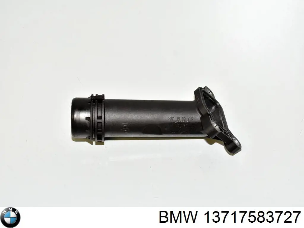 13717583727 BMW Патрубок повітряний, вхід в турбіну (наддув)