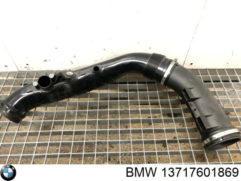 Патрубок повітряний, вхід повітряного фільтра BMW 13717601869