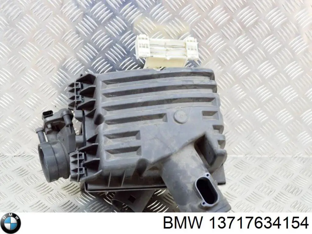 Купити 13717634154 BMW Автомобільний фільтр повітря