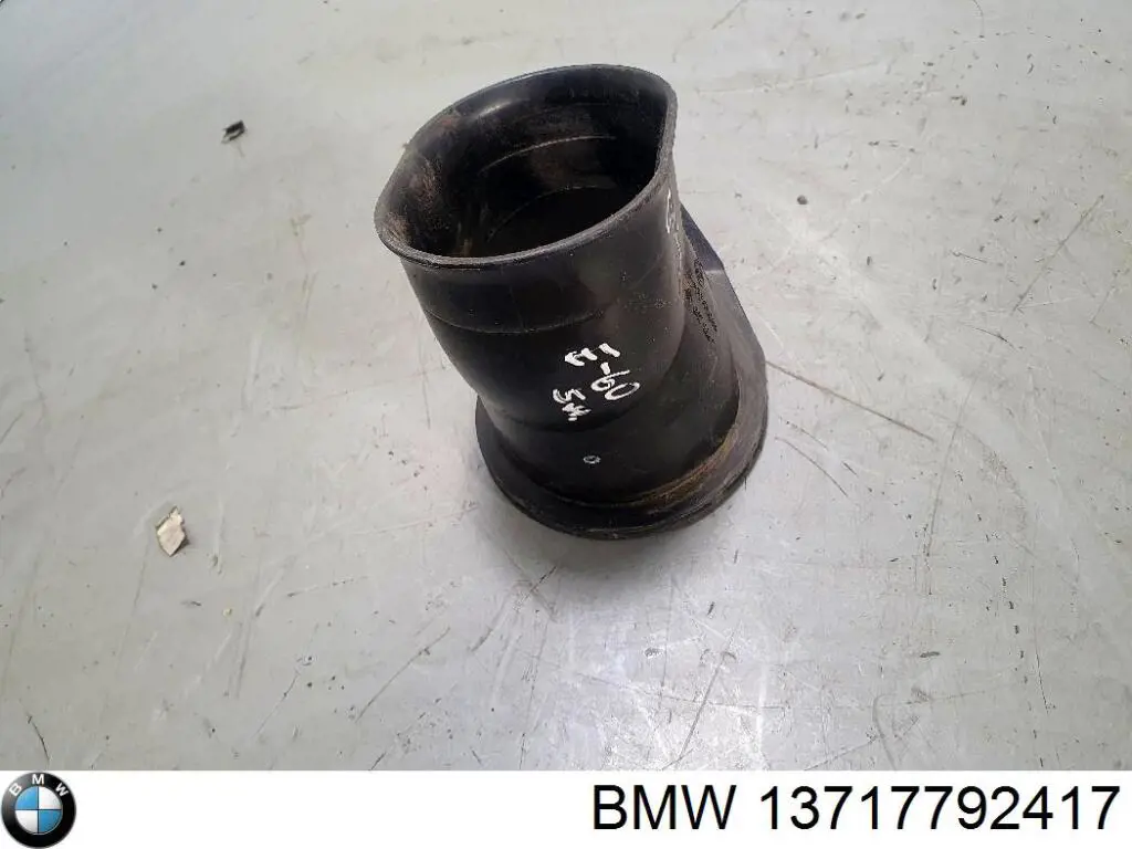 13717792417 BMW 