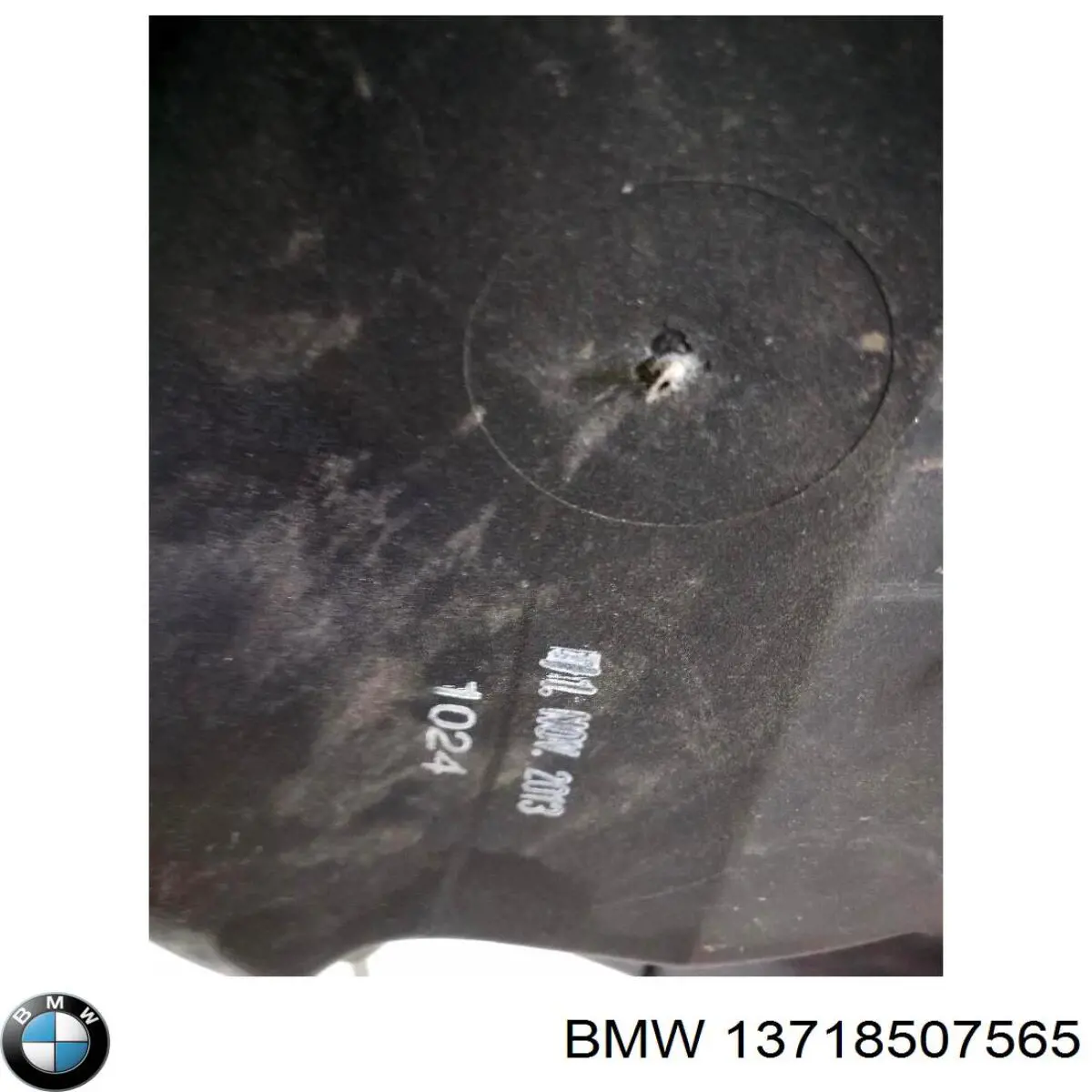 Корпус повітряного фільтра BMW 13718507565