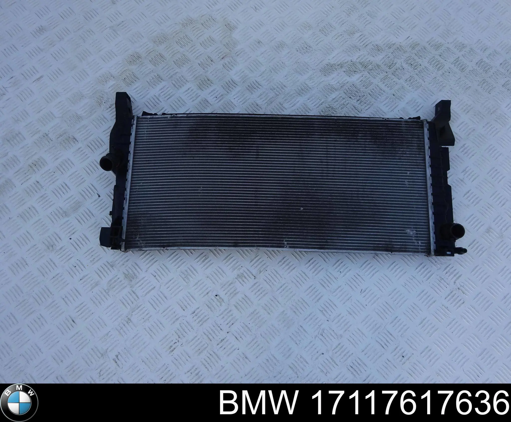 7617636 BMW Радіатор охолодження двигуна