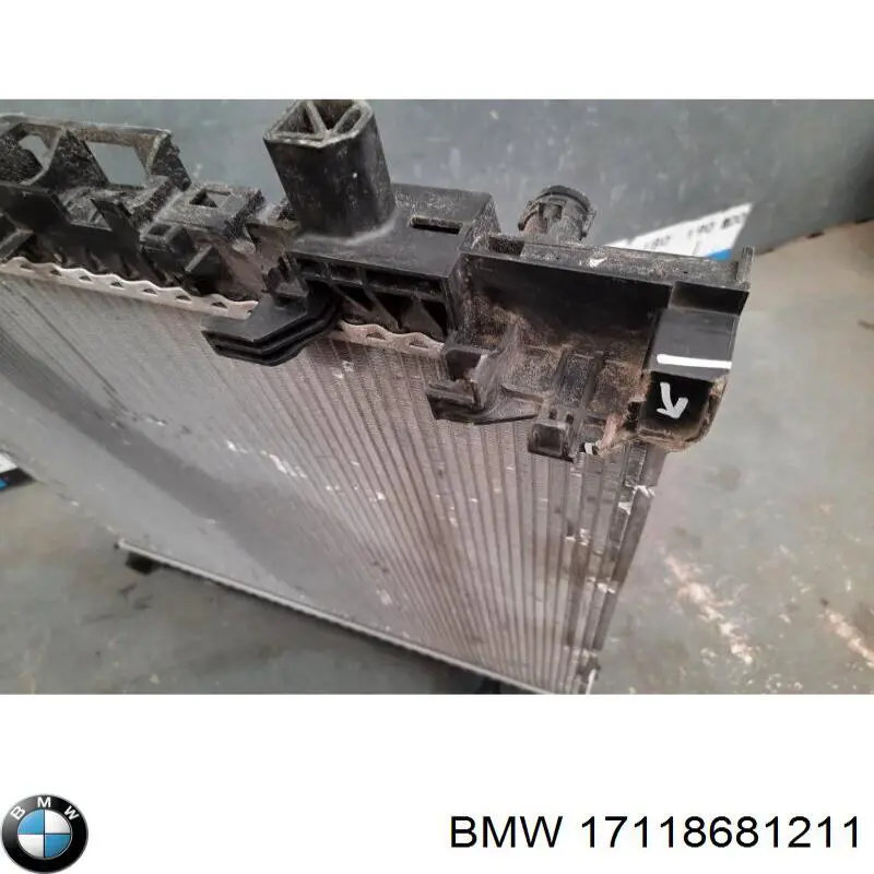 Купити 17119894497 BMW Радіатор двигуна