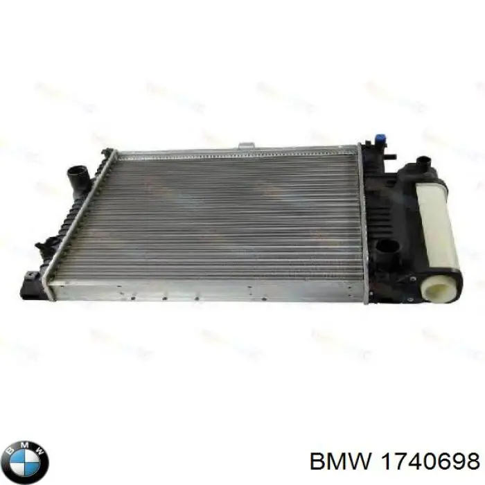 1740698 BMW радіатор охолодження двигуна