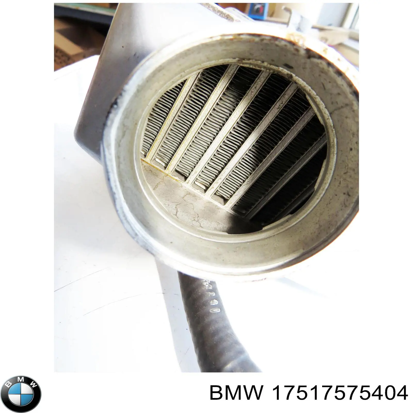 17517575404 BMW радіатор интеркуллера