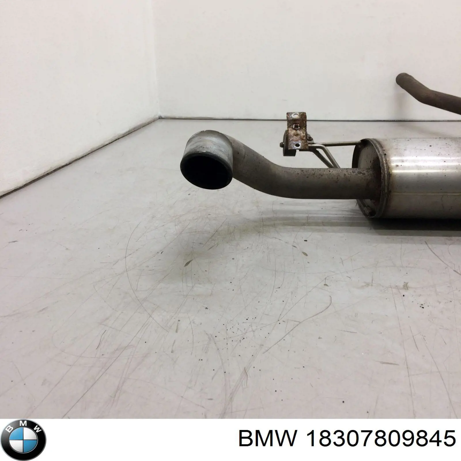 Вихлопна труба BMW 18307801118 ціна, від 82.67 USD