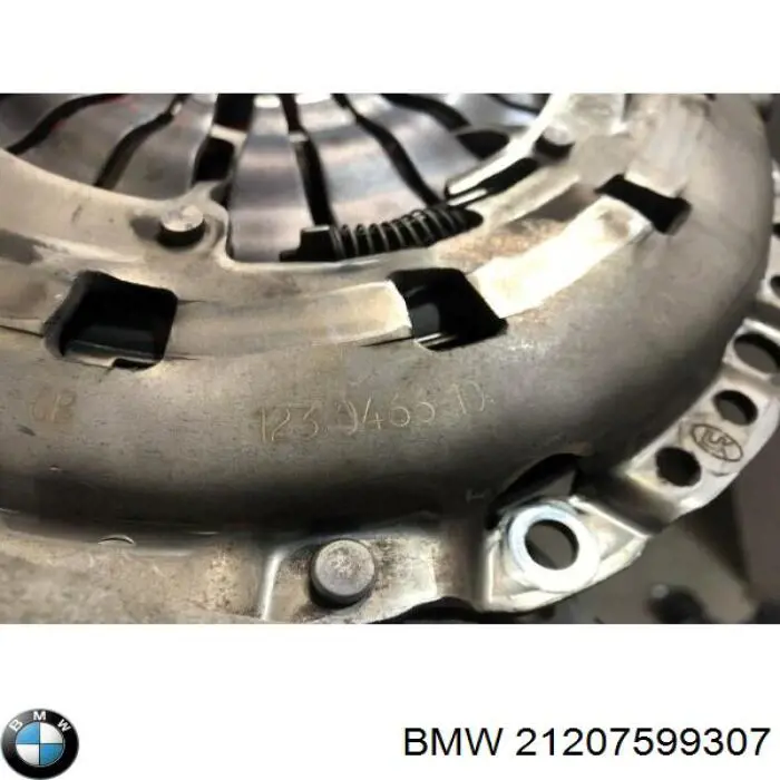 Комплект зчеплення (3 частини) BMW 21207599307 ціна, від 176.30 USD