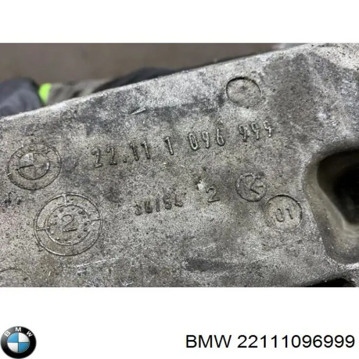 Купити 22111096999 BMW Кронштейн подушки (опори) двигуна, лівої