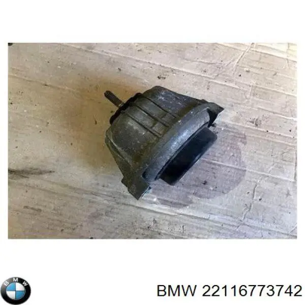 22116773742 BMW Подушка (опора) двигуна, ліва/права