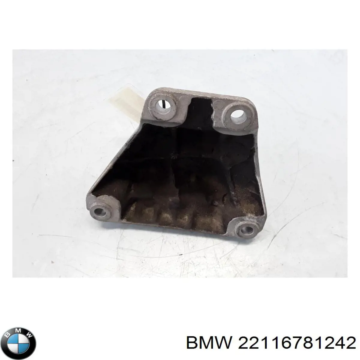 Кронштейн подушки (опори) двигуна, правої BMW 22116781242 ціна, від 12.67 USD