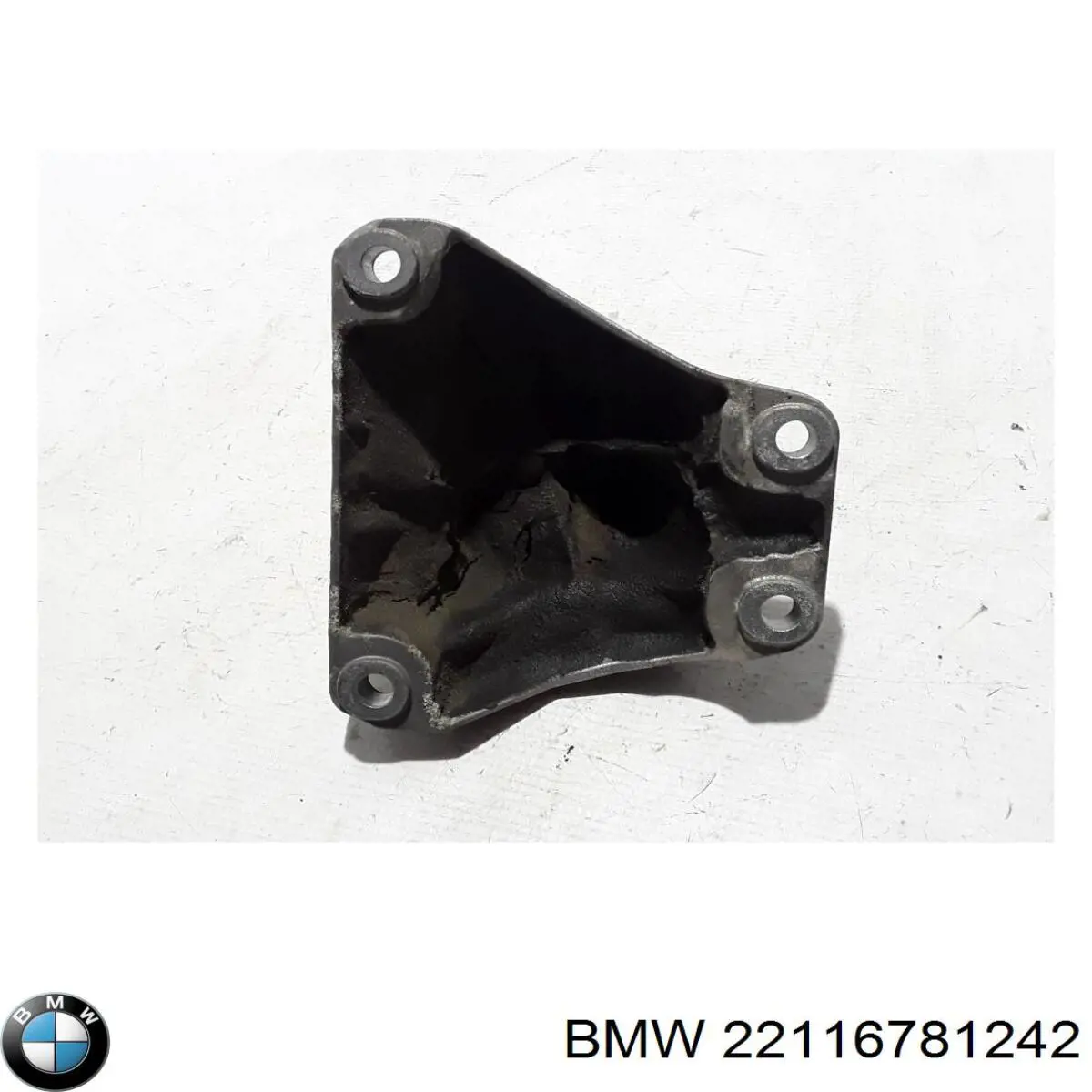 Купити 22116781242 BMW Кронштейн подушки (опори) двигуна, правої