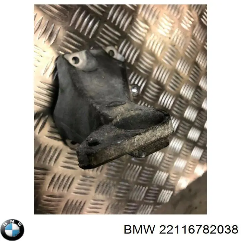 Купити 22116782038 BMW Кронштейн подушки (опори) двигуна, правої