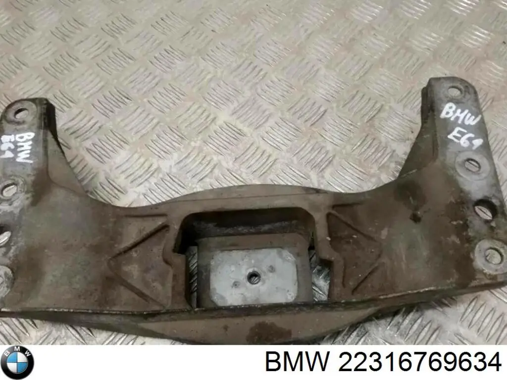 Купити 22316769634 BMW Кріплення кпп