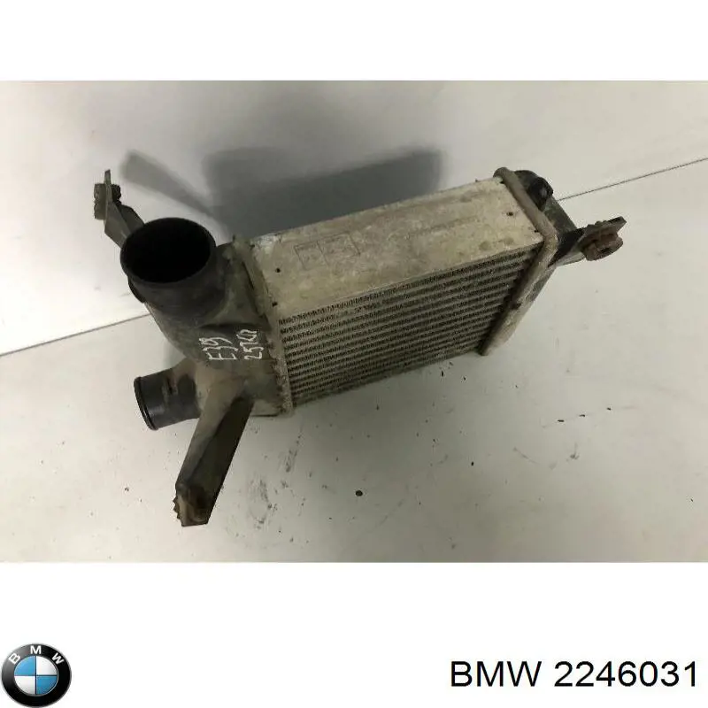 Інтеркулер 2246031 BMW