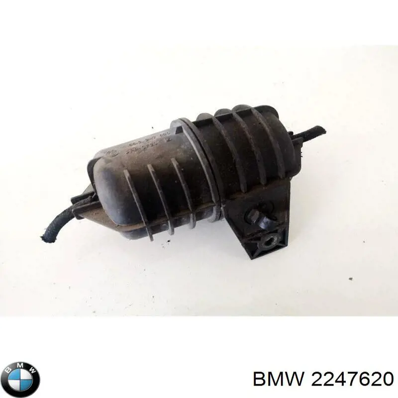 2247620 BMW Бачок/демпфер вакуумної системи двигуна