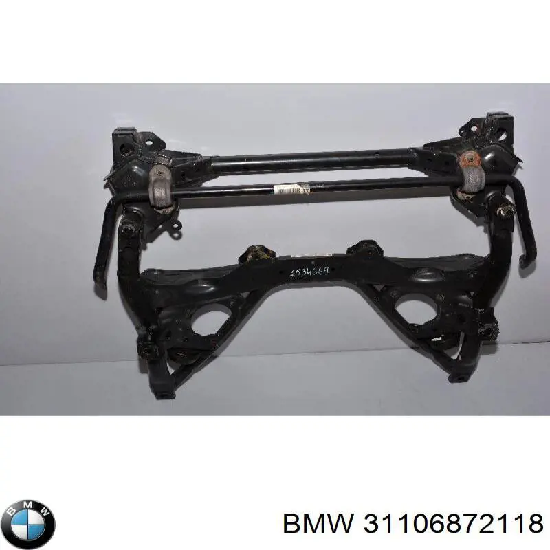 6872118 BMW Передня балка