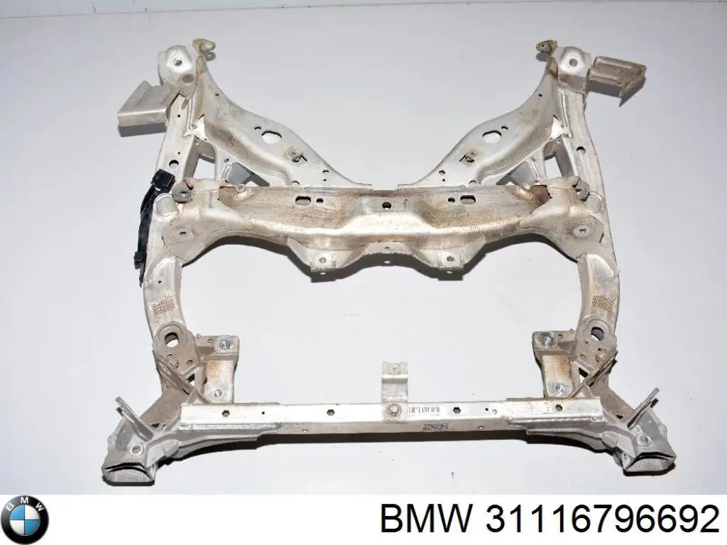 Купити 31116796692 BMW Підрамник передній