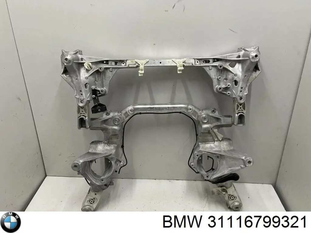 Купити 31116799321 BMW Підрамник передній