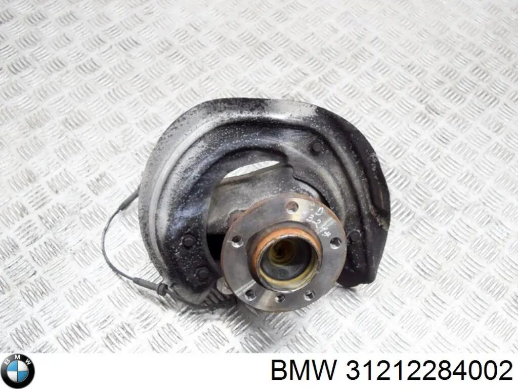 Купити 31212284002 BMW Цапфа поворотна права