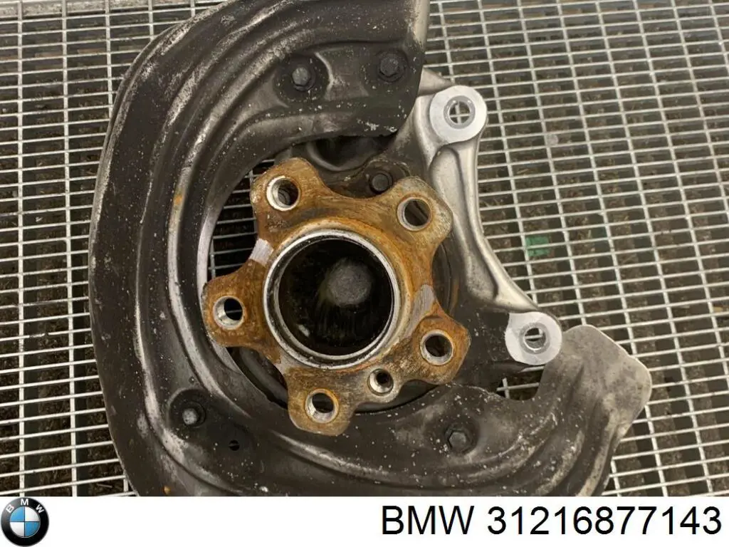 Цапфа - поворотний кулак передній, лівий BMW 31216877143 ціна, від 291.31 USD
