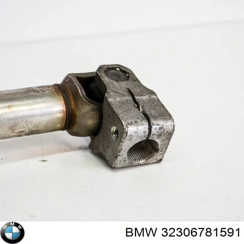 Купити 32306781591 BMW Вал рульової колонки, нижній