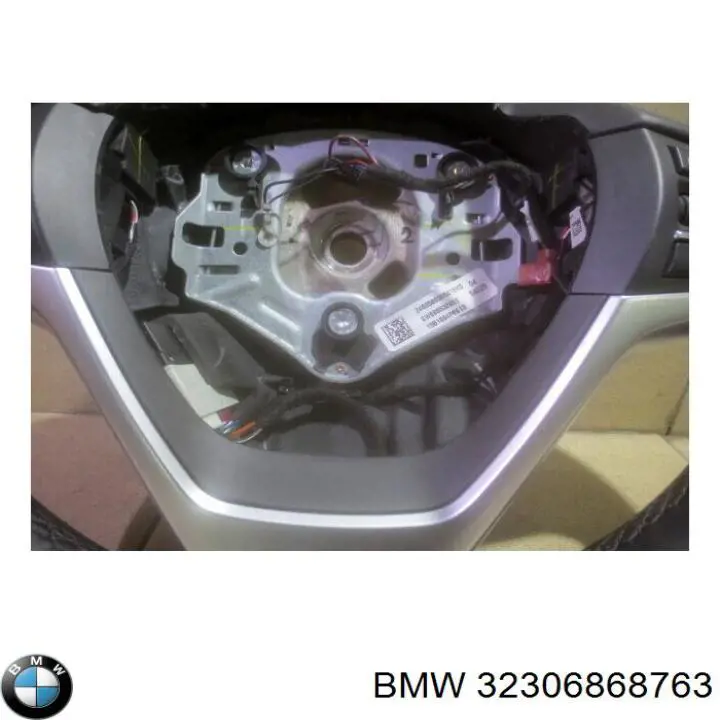 32306868763 BMW Рульове колесо