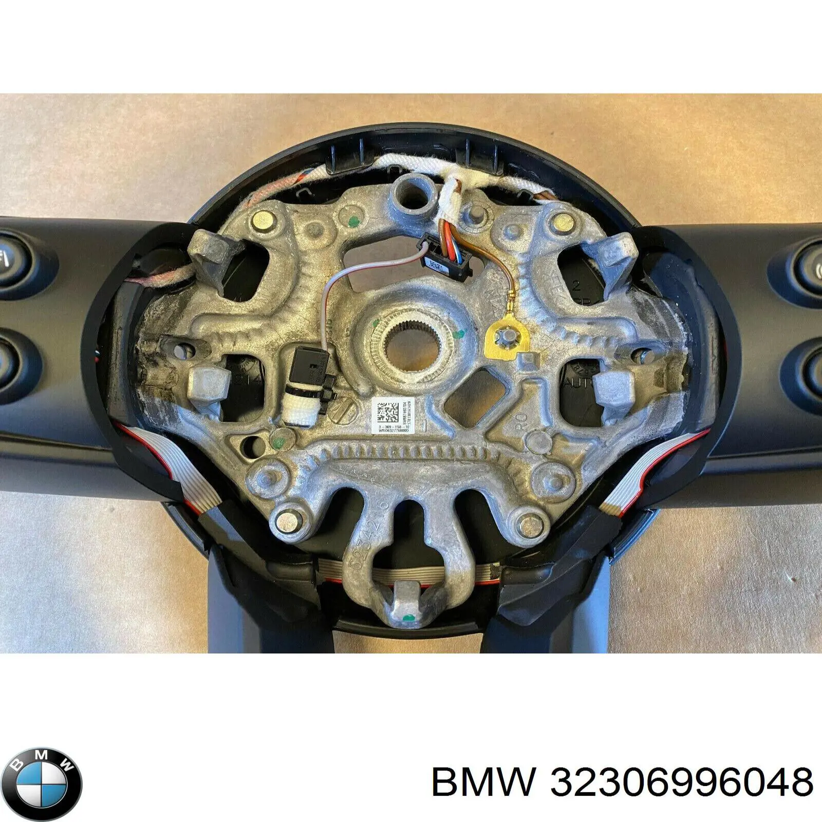  32306996048 BMW