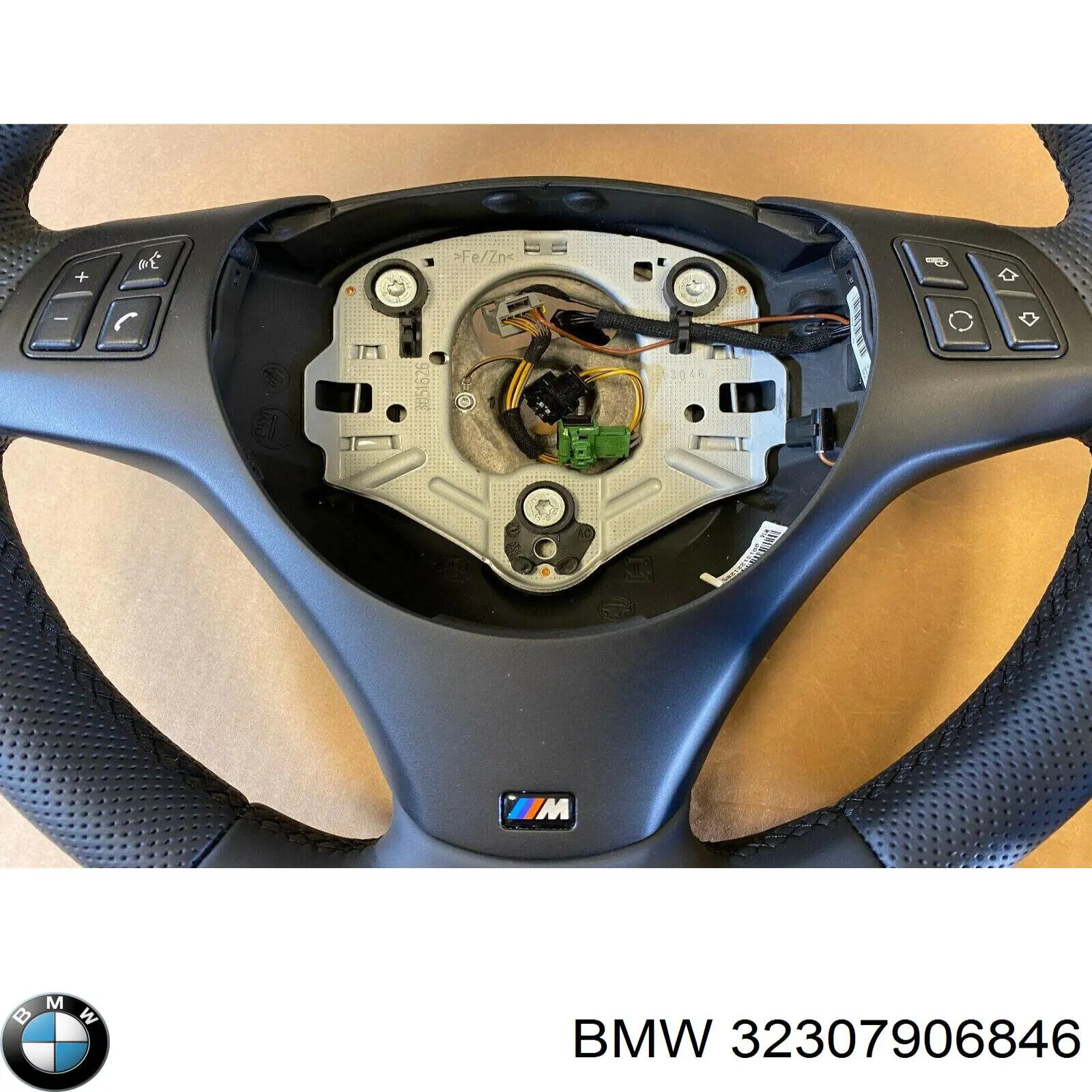  32307906846 BMW