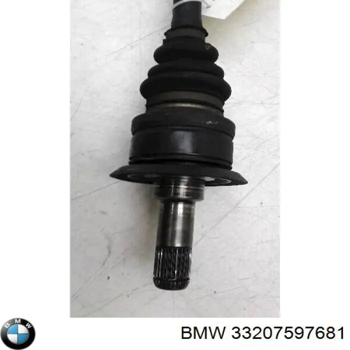 Купити 33207597681 BMW Піввісь задня, ліва