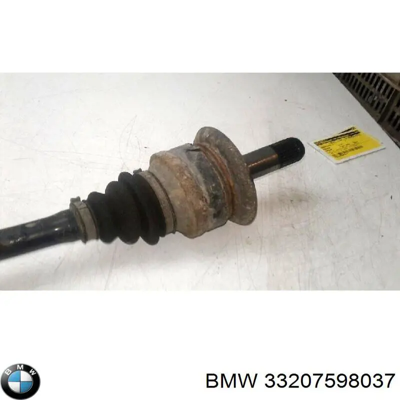 Купити 33207598037 BMW Піввісь задня, ліва