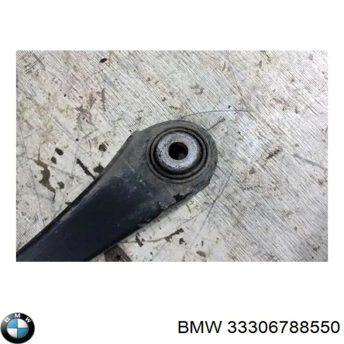 Важіль задньої підвіски поперечний, правий 33306788550 BMW