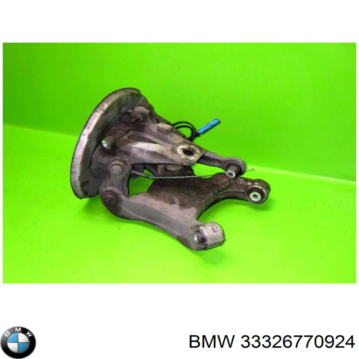33326770924 BMW Цапфа поворотна права