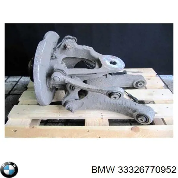 677095407 BMW Балансир задній нижній, правий