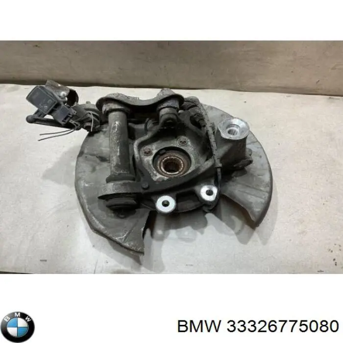 Купити 33326775080 BMW Кулак поворотний правий