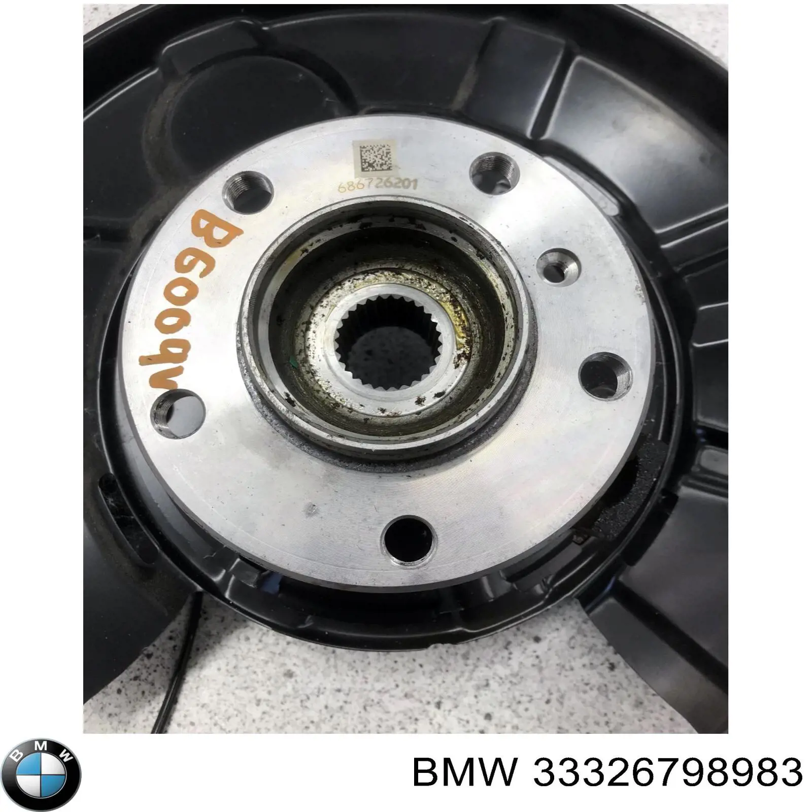 33326798983 BMW Цапфа поворотна ліва