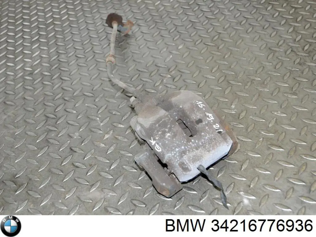 Купити 34216776936 BMW Скоба супорту переднього