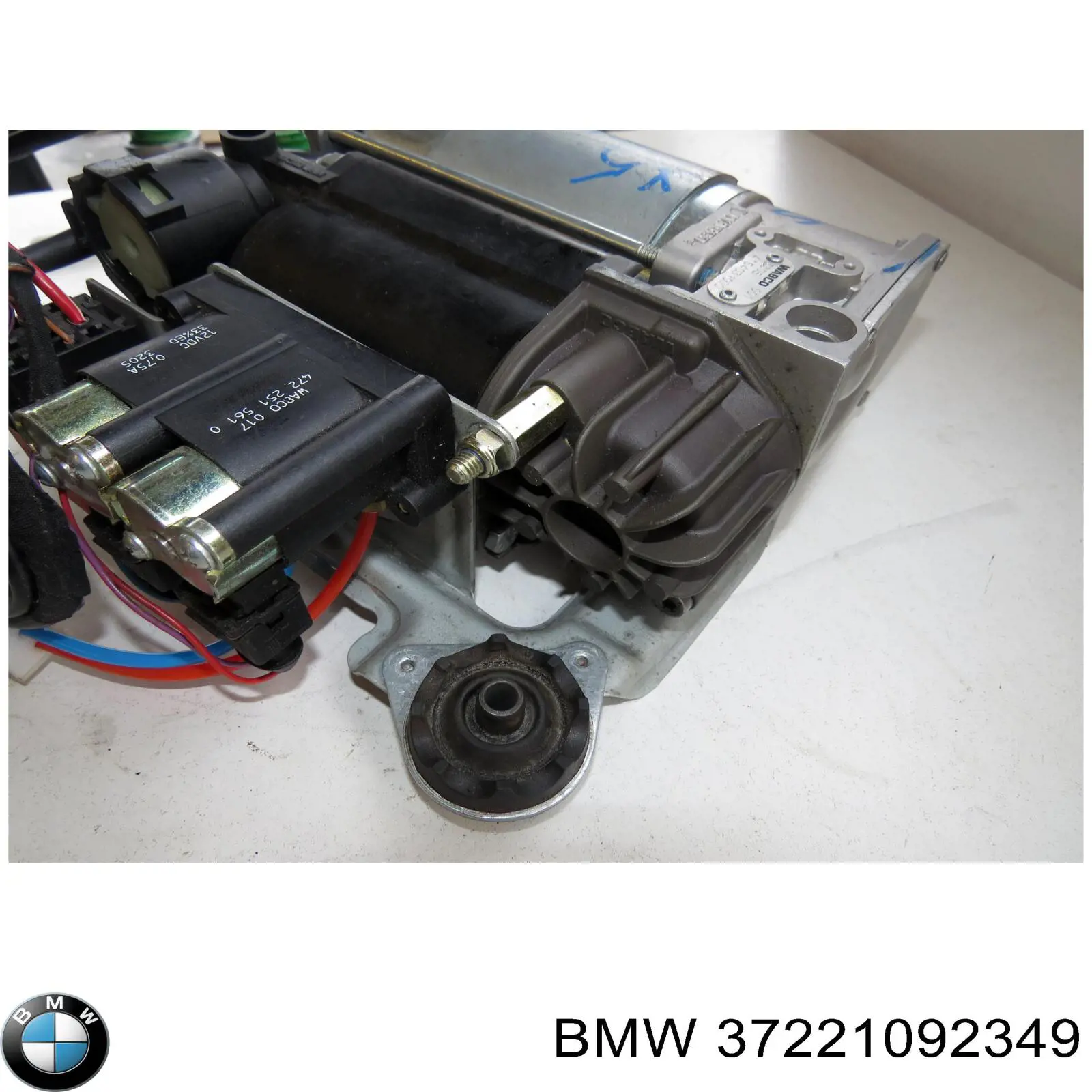 Компресор пневмоподвески BMW 37221092349