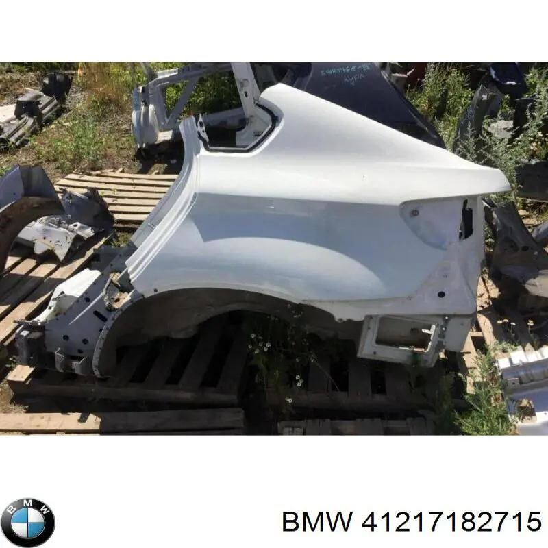 Купити 41217182715 BMW Крило заднє ліве
