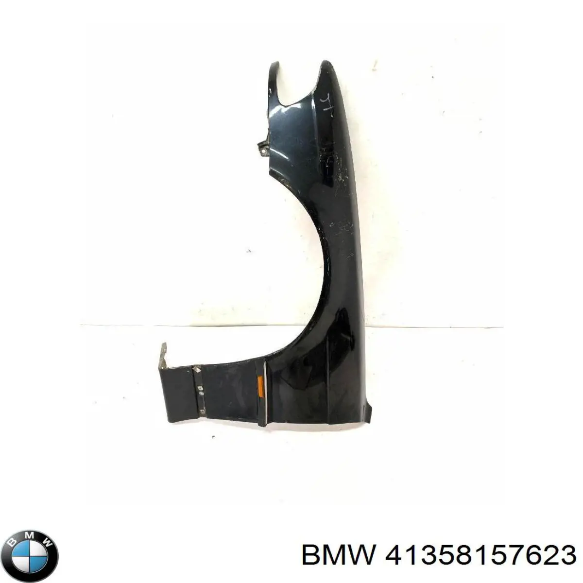 Бічна частина передня ліва на BMW 7 (E38)